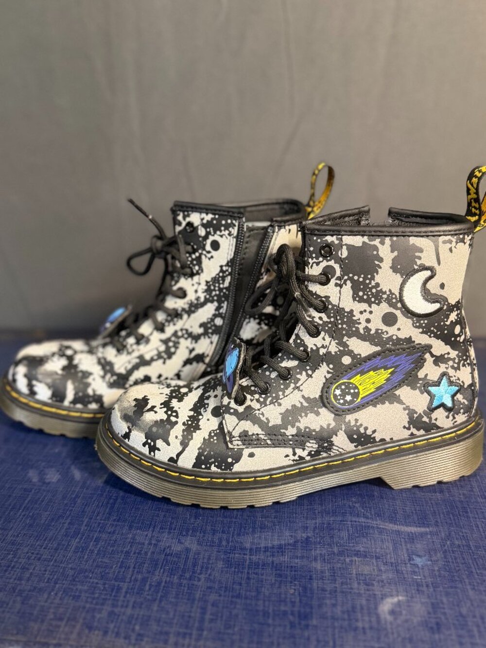 Dr. Marten Junior 1460 Space Hydro Leather